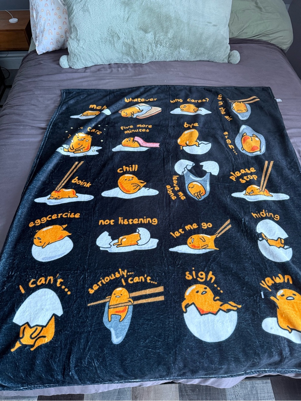 Gudetama blanket